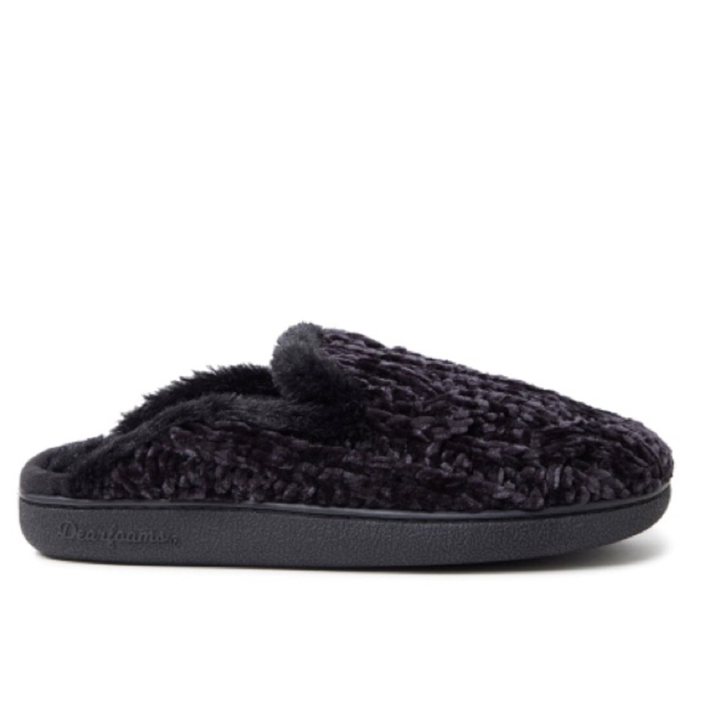 Memory foam, No slip Slippers ONLY $8 when bundles W/4 or more items!
